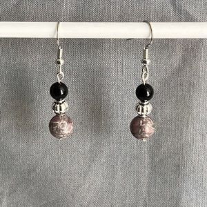 21144 Black Howlite and Onyx Earrings
